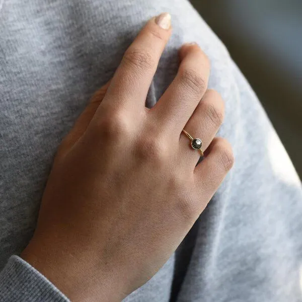 Eppi Eppi Ring mit Salt'n'Pepper Diamant Fermie, Weiss, – Produktbild 3 von 4