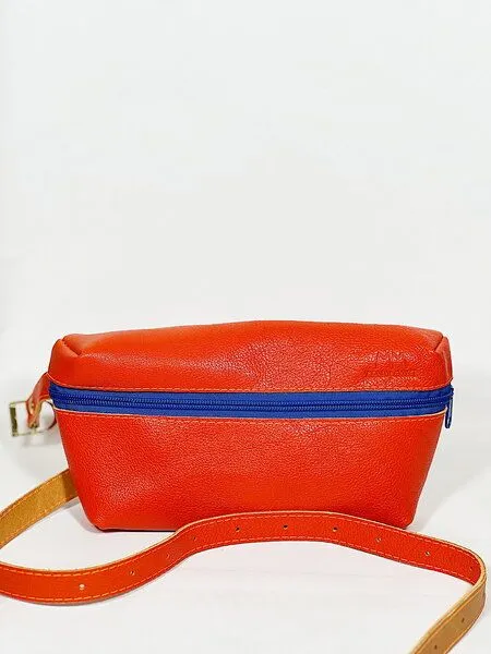monday market monday market Bauchtasche Luca aus pflanzlich gegerbtem Büffel-Leder, Orange-blau, – Produktbild 2 von 3