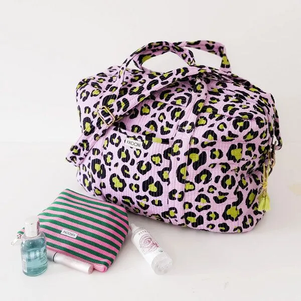 KIKOONI KIKOONI handgefertigte große Reisetasche TRAVELER BAG, Oh leo cosmic lilac, – Produktbild 3 von 4