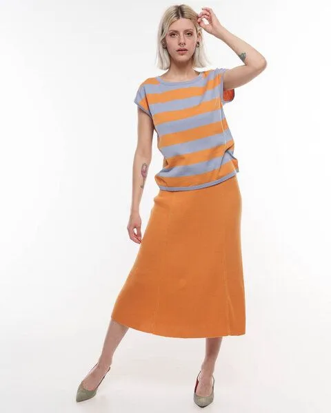 Alma & Lovis Alma & Lovis Legeres Feinstrick-Shirt aus reiner Bio-Baumwolle | Cotton Stripe Shirt, Nugget (orange), – Produktbild 2 von 4