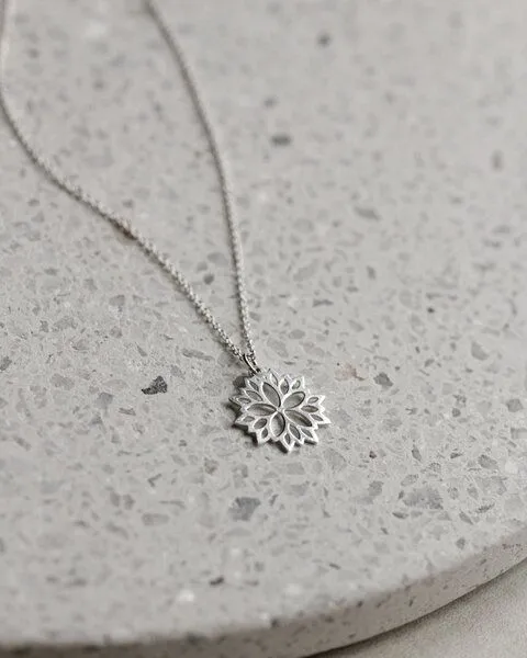 lille mus lille mus Kette 'Blumenstern' 925 Silber, Silber, – Produktbild 4 von 4