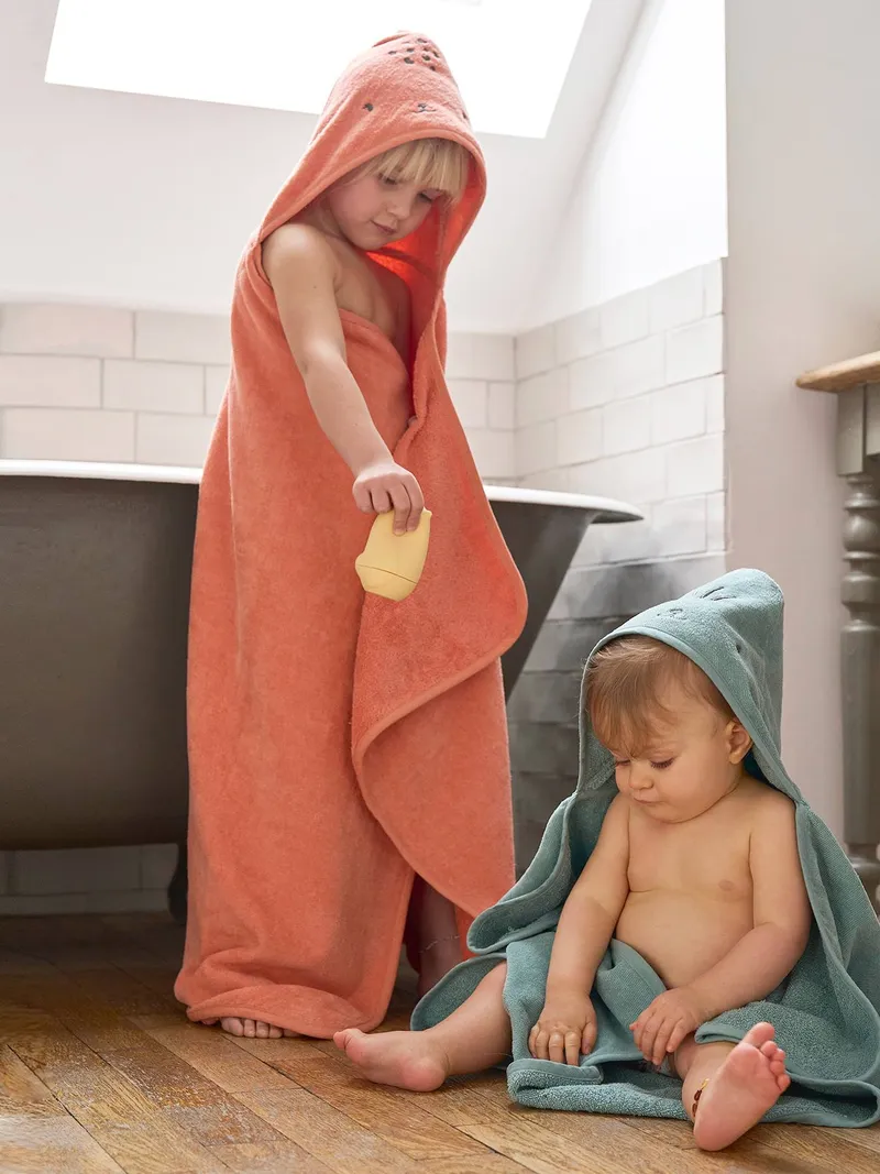 Vertbaudet Baby & Kinder Kapuzenbadetuch BASIC, Grün, – Produktbild 4 von 4