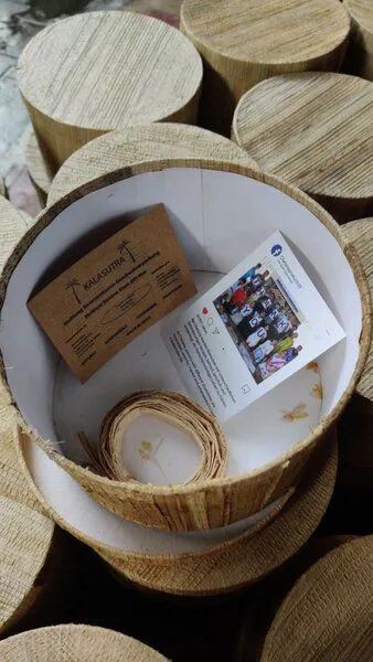 KALASUTRA Kalasutra Banana Box - Multiweg Bananenstamm Geschenkverpackung – Produktbild 4 von 4