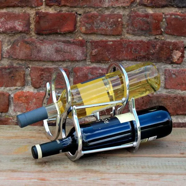 Mitienda Shop Mitienda Shop Weinflaschenhalter aus Zinn "New York" – Produktbild 3 von 3