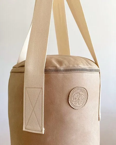 Snekkerbuks Snekkerbuks Handgearbeiteter Boxsack aus Leder, Taupe, – Produktbild 3 von 4
