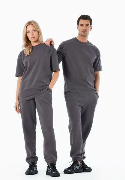 ORGANICATION ORGANICATION TUSSEM | Essentials Travel Unisex T-Shirt aus Bio-Baumwolle, Shadow, – Produktbild 1 von 4