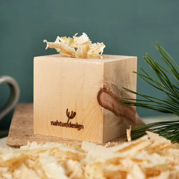 nahtur-design nahtur-design Zirbenwürfel - Duftwürfel oder Teelichthalter – Produktbild 4 von 4