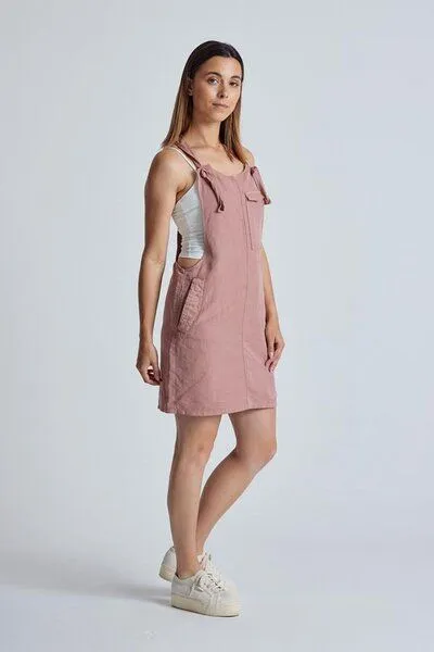 Flax and Loom Flax and Loom Leinen Latzkleid Peggy, Retro pink (rosa), – Produktbild 6 von 7