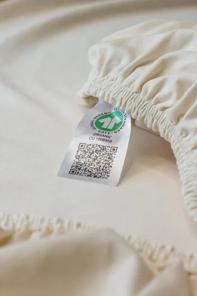 Lesen - Design-Bettwäsche Lesen - Design-Bettwäsche Spannbettlaken aus BIO-Baumwolle für Doppelbett, Natur, – Produktbild 4 von 4