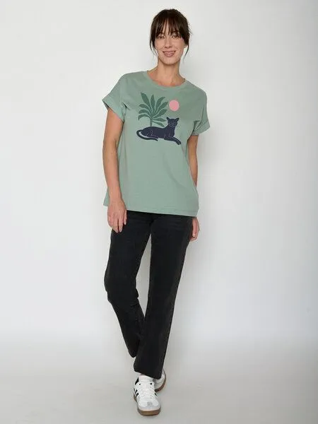 GreenBomb GREENBOMB Panther Leaves Loony - Sportliches T-Shirt aus Bio-Baumwolle mit Rollup Sleeve / hochwertiger Print / GOTS / Fair & Vegan, Grün (blassgrün), – Produktbild 3 von 4