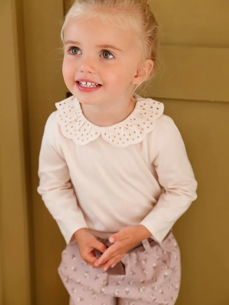 Vertbaudet Baby Shirt Kragen mit Lochstickerei, Hellbeige, – Produktbild 1 von 4