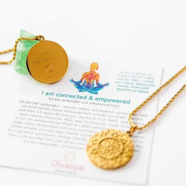 Divasya Divasya Halskette mit Mandala Anhänger | vergoldet | I am empowered – Produktbild 2 von 4
