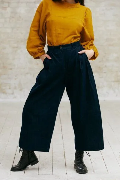 Jyoti - Fair Works Jyoti - Fair Works Bio-Baumwollcord Culotte Awasi, Dunkelblau, – Produktbild 2 von 4