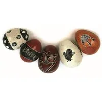 El Puente El Puente Osterei aus Kisii-Speckstein | Fair Trade & Handmade aus Kenia – Produktbild 1 von 1