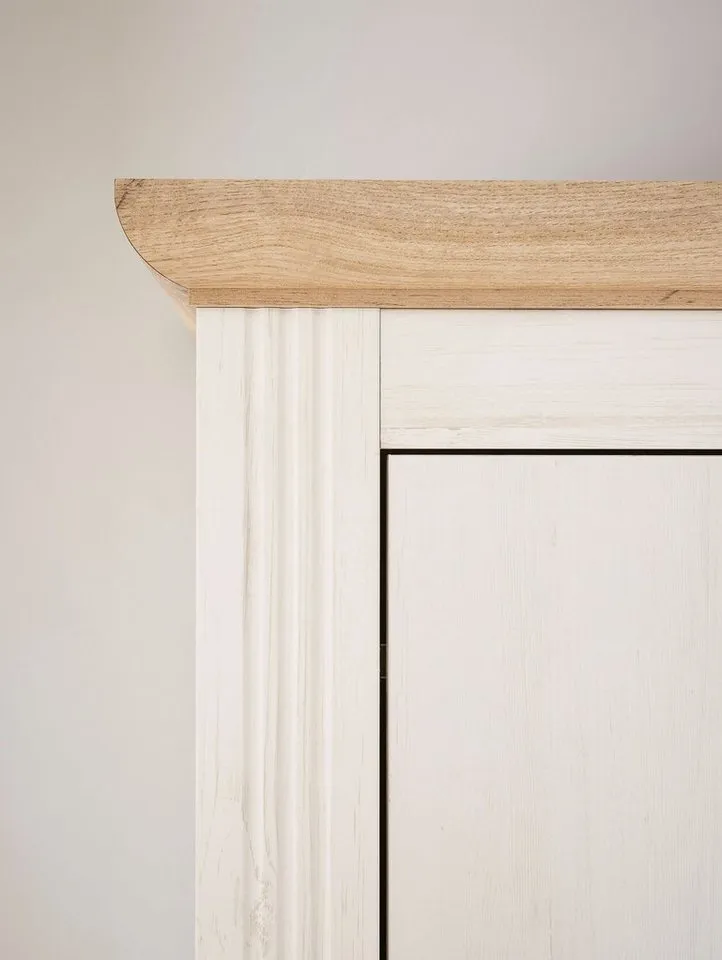 OTTO home Garderoben-Set Westminster, Garderobe im Landhausstil, Komplettset mit viel Stauraum, (3-St), enthält Schuhbank +Sitzkissen, Paneel & Garderobenschrank, Weiß, – Produktbild 5 von 5