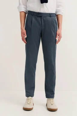 Bugatti Bundfaltenhose mit Flexcity Jersey Stretch in marine – Produktbild 1 von 1