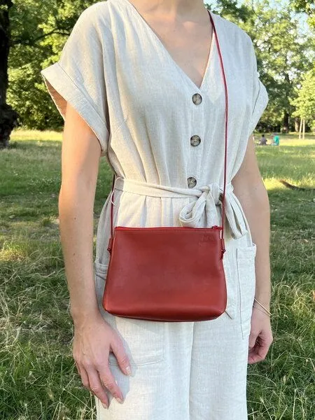 monday market monday market Ledertasche Stine, Rot, – Produktbild 1 von 4