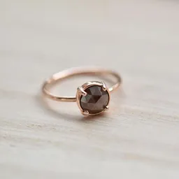 Eppi Eppi Goldener Ring mit Diamant im Rosenschliff Vertius – Produktbild 1 von 1