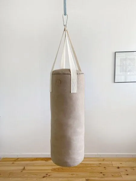 Snekkerbuks Snekkerbuks Handgearbeiteter Boxsack aus Leder, Taupe, – Produktbild 2 von 4