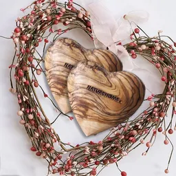 NATUREHOME NATUREHOME Herzen Handschmeichler Olivenholz Geschenk-Set Handarbeit – Produktbild 1 von 1