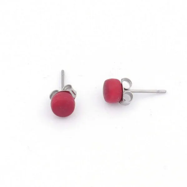 Mekhada Mekhada Tagua Ohrstecker TOPI 5 mm, Rot, – Produktbild 1 von 1