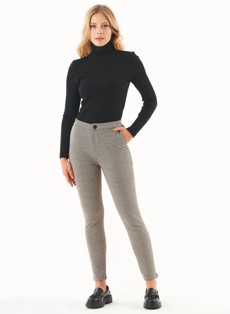ORGANICATION ORGANICATION Damen vegan Hose Bio-Baumwoll-Mix Mehrfarbig, Schwarz, – Produktbild 1 von 2