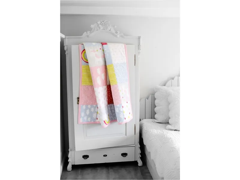 HANS NATUR HANS NATUR Krabbeldecke Patchwork Design Einhorn Maße 120 x 145 cm, Mehrfarbig, – Produktbild 2 von 2