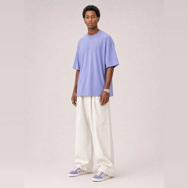 hey hey studios hey hey studios Herren Oversize T-Shirt „Essential Lilac Dream“ aus Bio-Baumwolle, Lila, – Produktbild 4 von 4