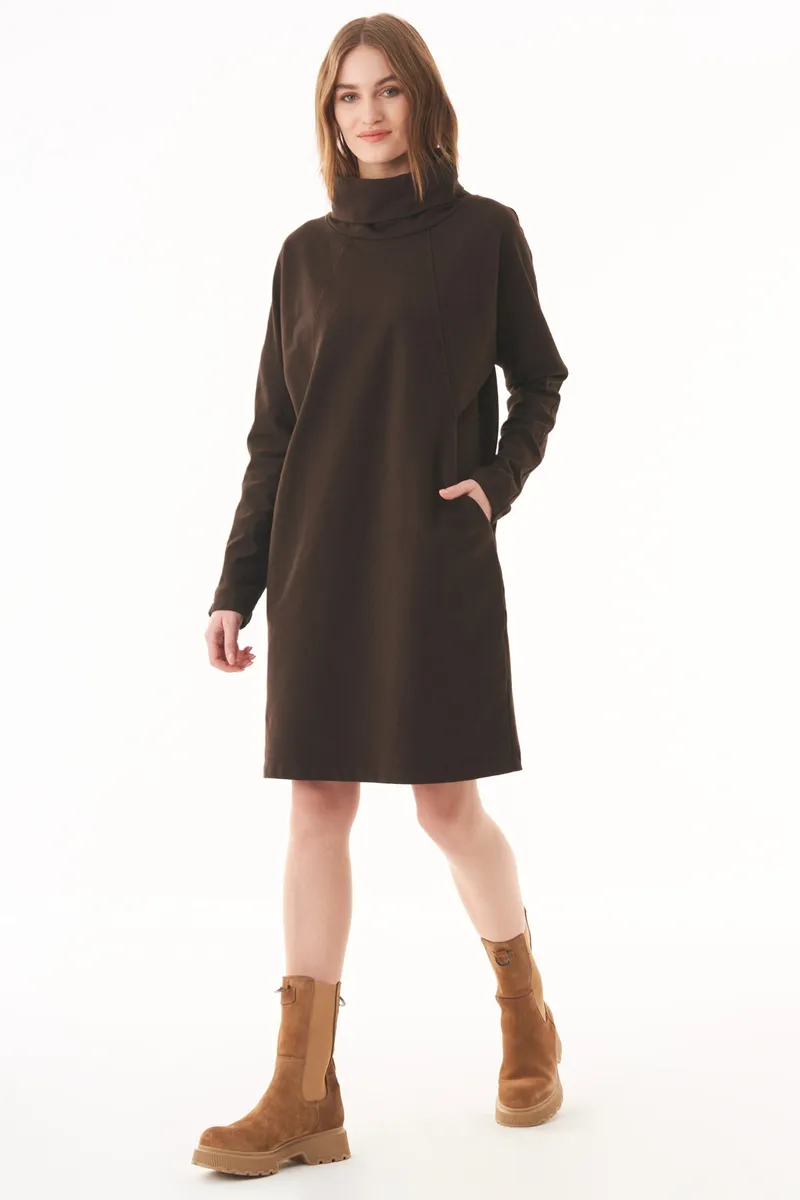 ORGANICATION ORGANICATION Damen vegan Pulloverkleid Aus Bio-Baumwolle Espresso, Dunkelbraun, – Produktbild 2 von 2