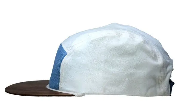 Lou-i Lou-i Jeans-Cap mit edlem Holzschild - Made in Germany - Denim Snapback, Blau/weiß, – Produktbild 3 von 4