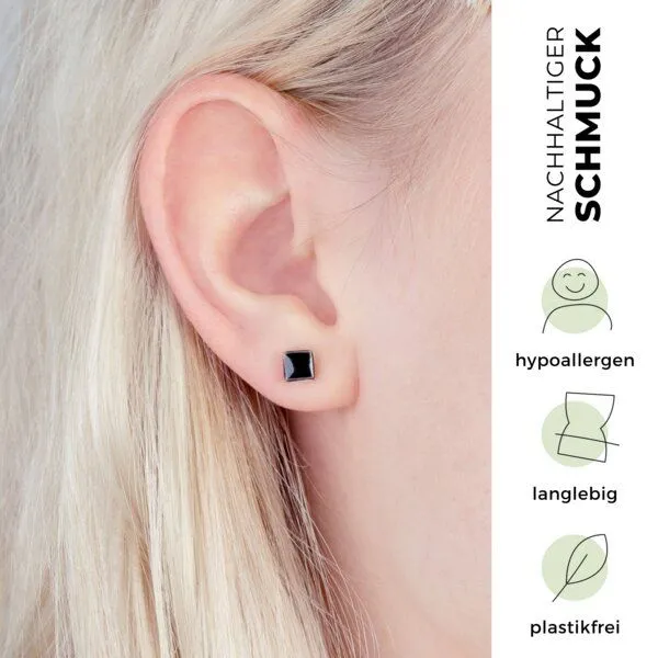 ALEXASCHA ALEXASCHA Minimalistische Keramik Ohrstecker, mini | PUREFORM, Schwarz, – Produktbild 3 von 4