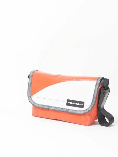 Freitag Freitag F41 Hawaii Five-O - red white (000004289627) – Produktbild 2 von 3
