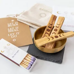 Divasya Divasya Palo Santo Ritual Set | Dein Ritual zum Loslassen & Neubeginnen – Produktbild 1 von 1