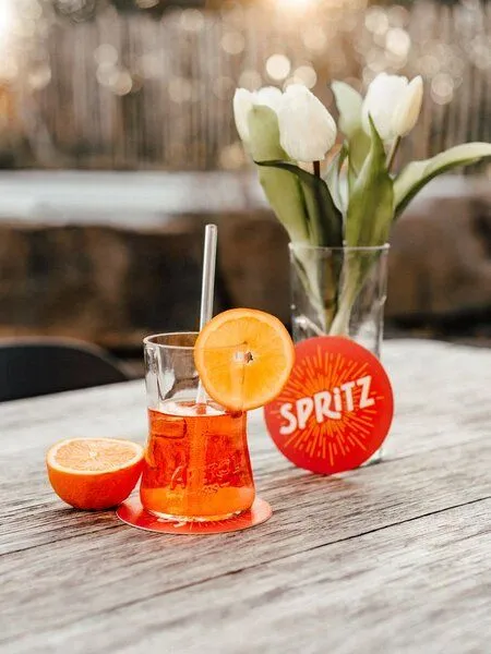 MaBe MaBe 8er Set Aperol Gläser Upcycling aus der 0,7l Flasche mit 8x Glashalm – Produktbild 2 von 4