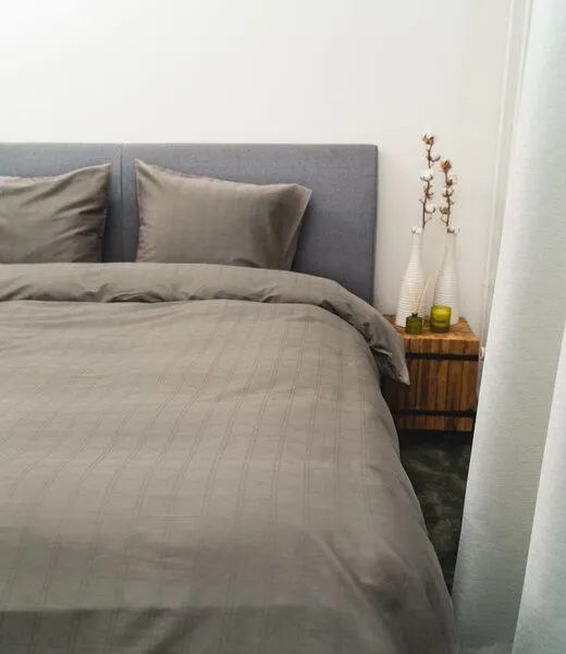 Kayori Kayori Shizu Baumwolle-Satin, Taupe, – Produktbild 1 von 2