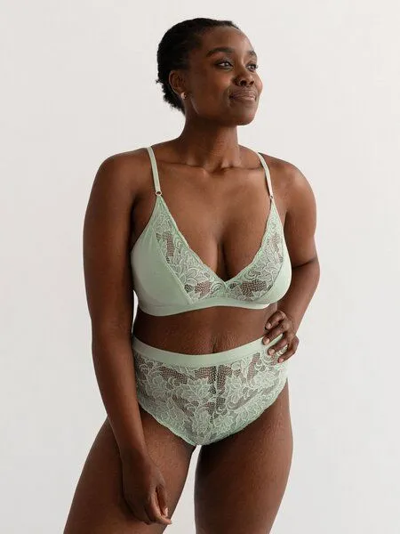 erlich textil erlich textil Alisa bügelloses Bustier mit Spitze aus weichem Modal, made in Europe, Salbei, – Produktbild 4 von 5
