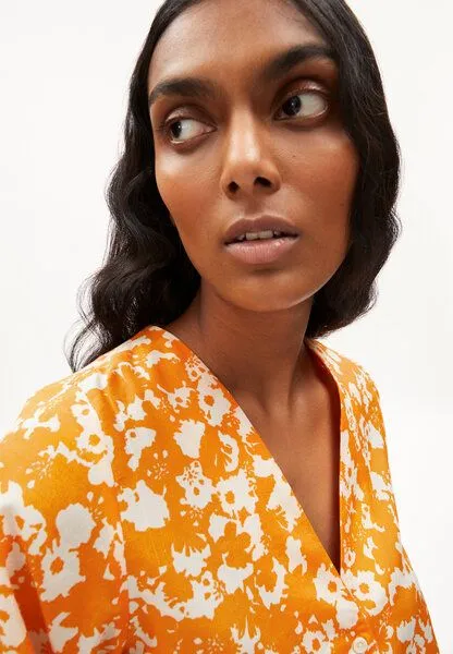 ARMEDANGELS ARMEDANGELS Holmaa - Damen Bluse Relaxed Fit aus TENCEL Lyocell, Mangorange, – Produktbild 3 von 4