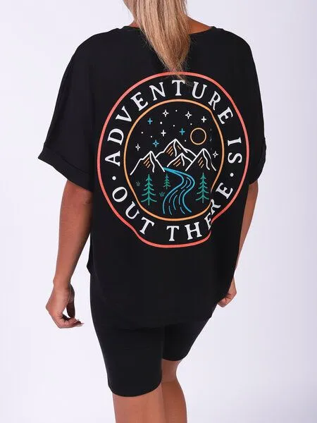 watapparel watapparel Oversize T-Shirt Frauen Adventure is out there, Black, – Produktbild 2 von 4