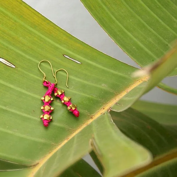 KIKOONI KIKOONI Dokra Ohrringe "pink stones" – Produktbild 3 von 4
