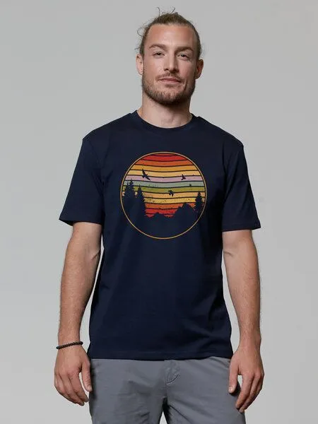 watapparel watapparel T-Shirt Sunset Berge & Tannen, French navy, – Produktbild 2 von 3