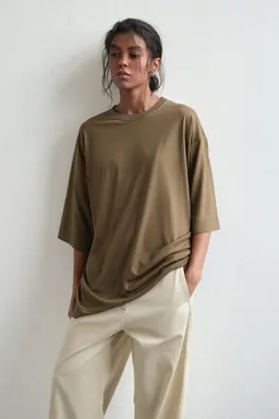 IVA RYCH IVA RYCH Oversize-T-Shirt in Oliven-Braun I Deadstock – Produktbild 1 von 1