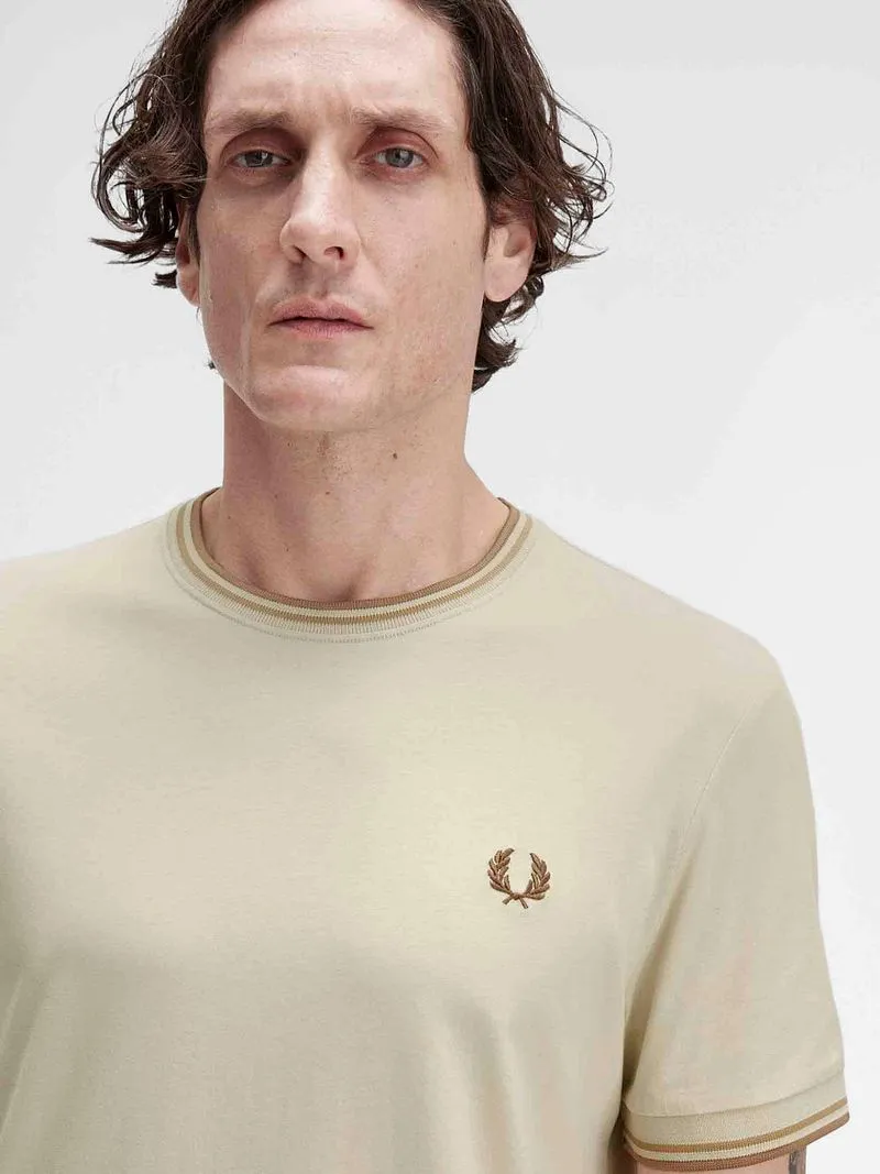Fred Perry Fred Perry Twin Tipped T-Shirt Beige Z53 - Größe S, Beige, – Produktbild 4 von 5