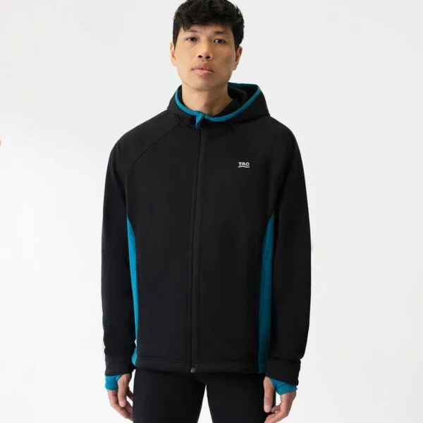 TAO Sportswear TAO Sportswear Warme Herren Laufjacke EDVIN mit Kapuze und Handschlaufe – Produktbild 1 von 3