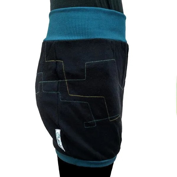 liebewicht Sweatrock Ballonrock Unikat liebewicht mit bunten Stickereien 3 Längen nach Wahl, Schwarz/grün, – Produktbild 2 von 5