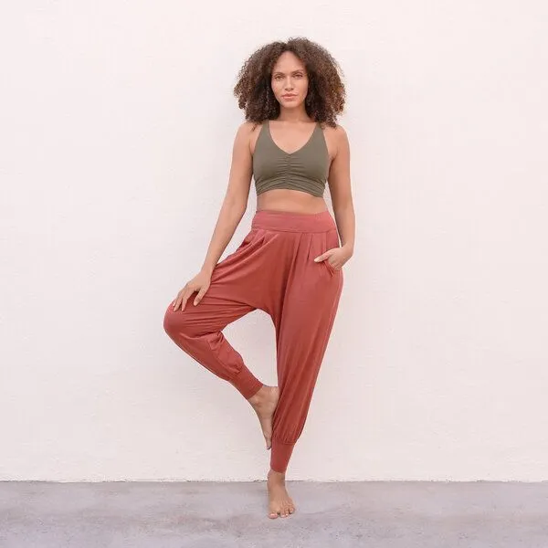 Jaya Jaya MEGAN - Hose im Sarouel-Stil, Taschen, tiefer Schnitt, weich fließender Stoff aus Tencel/Biobaumwolle, Cinnamon, – Produktbild 1 von 2