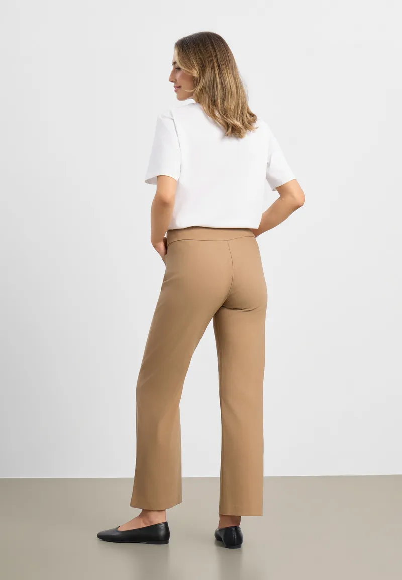 LAURIE LAURIE Damen vegan Hose Thea Straight Short Length Nougat, Braun, – Produktbild 1 von 2