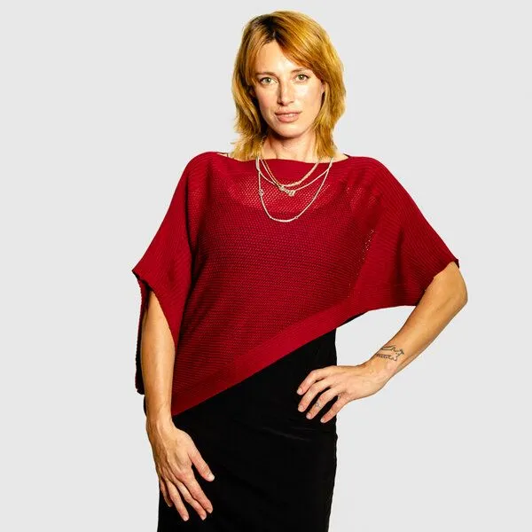 LANARTO slow fashion LANARTO slow fashion Poncho Cape aus mulesingfreier Merinowolle in edlen Farben, Rot, – Produktbild 2 von 3
