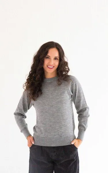Kopyto Kopyto JENOT - Klassischer Damenpullover aus 100% Merinowolle, Grau, – Produktbild 3 von 4