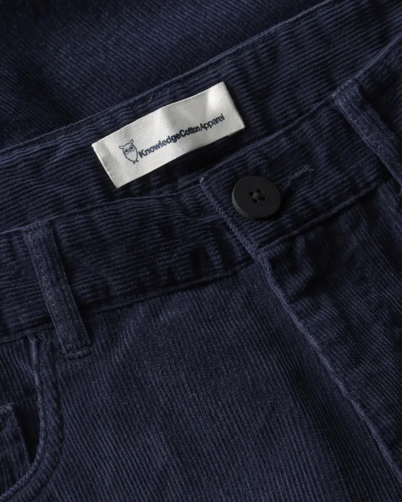 KnowledgeCotton Apparel KnowledgeCotton Apparel Herren vegan Hose Oak Regular Aus Cord Night Sky Blau, Blau, – Produktbild 1 von 2