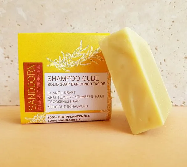 Küstenseifen Manufaktur Küstenseifen Manufaktur Shampoo Cube - festes Bio-Shampoo Sanddorn für trockenes & stumpfes Haar – Produktbild 1 von 2